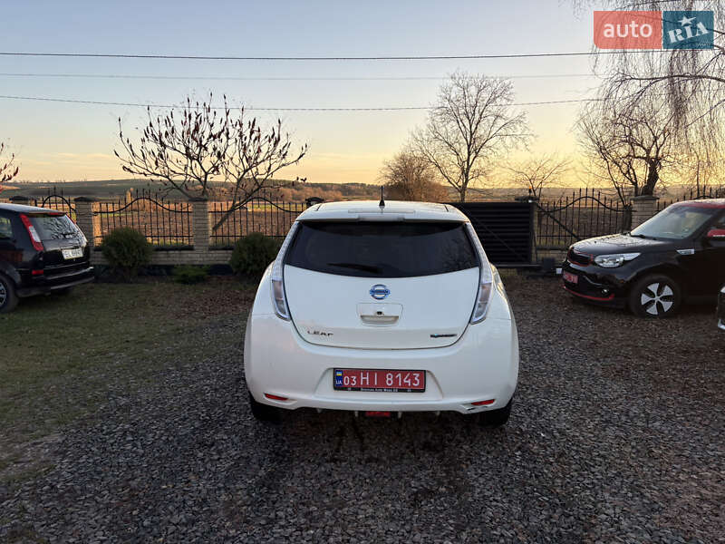Хэтчбек Nissan Leaf 2012 в Луцке