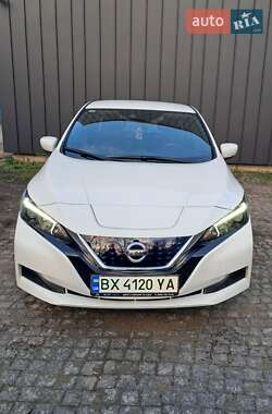 Хэтчбек Nissan Leaf 2021 в Хмельницком