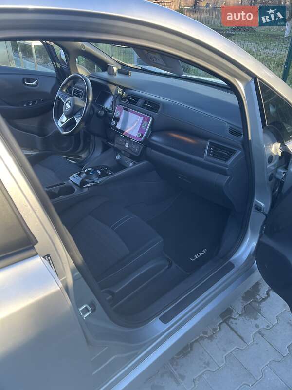 Хэтчбек Nissan Leaf 2020 в Ивано-Франковске
