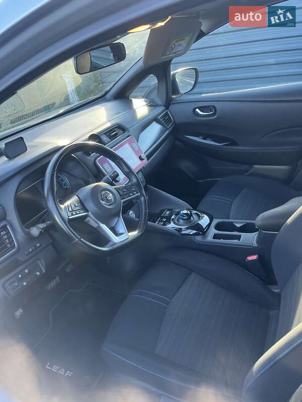 Хэтчбек Nissan Leaf 2020 в Ивано-Франковске
