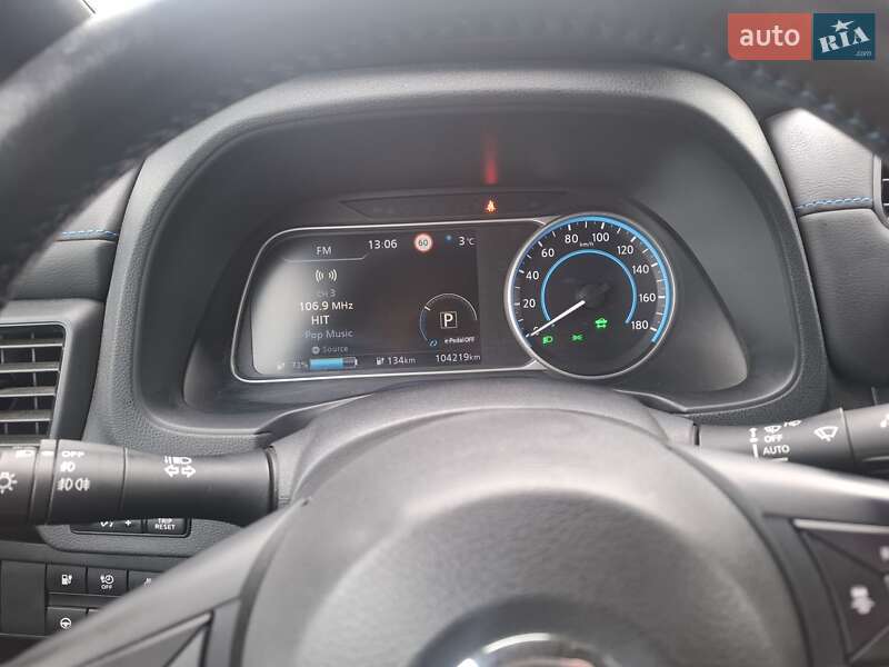 Хэтчбек Nissan Leaf 2018 в Хорошеве