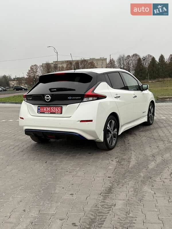 Хэтчбек Nissan Leaf 2018 в Владимире