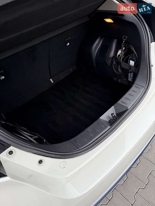 Хэтчбек Nissan Leaf 2018 в Владимире