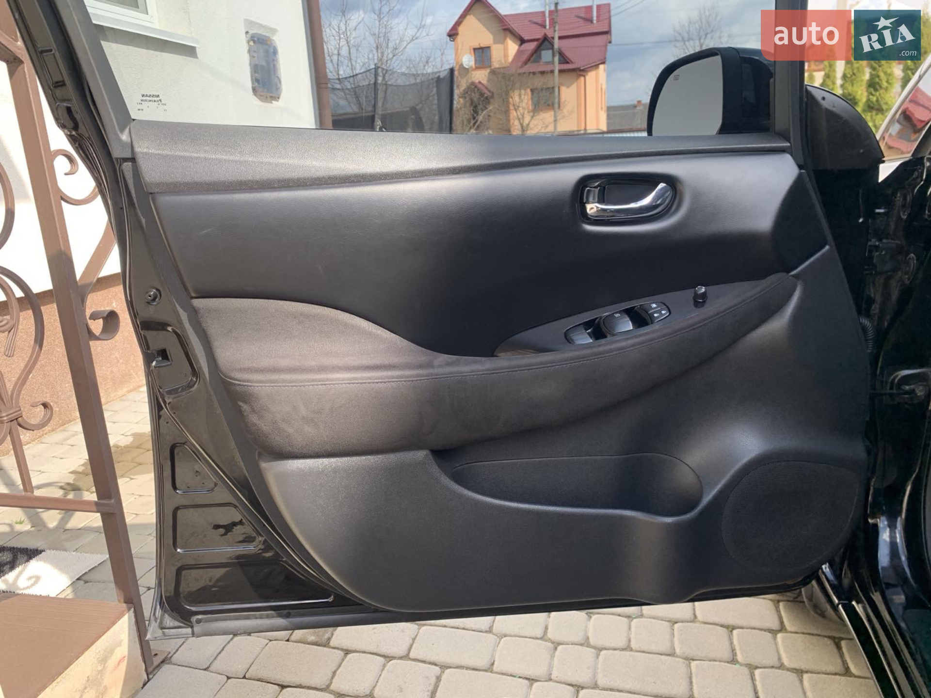 2015 Nissan Leaf - мініатюра 10