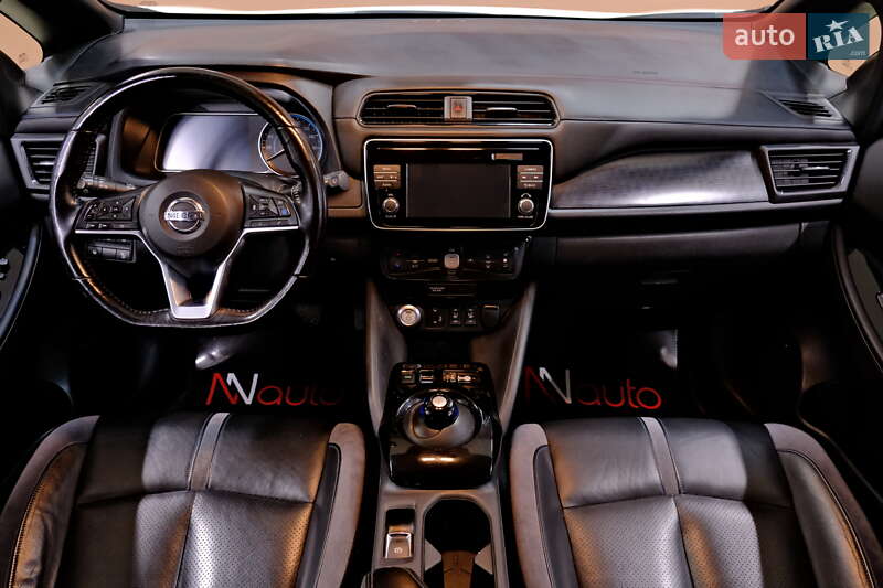 Хэтчбек Nissan Leaf 2017 в Одессе