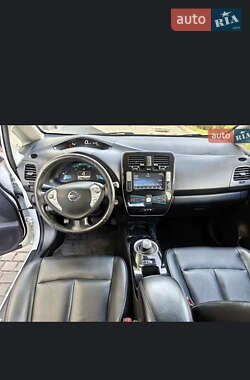 Хэтчбек Nissan Leaf 2013 в Ивано-Франковске