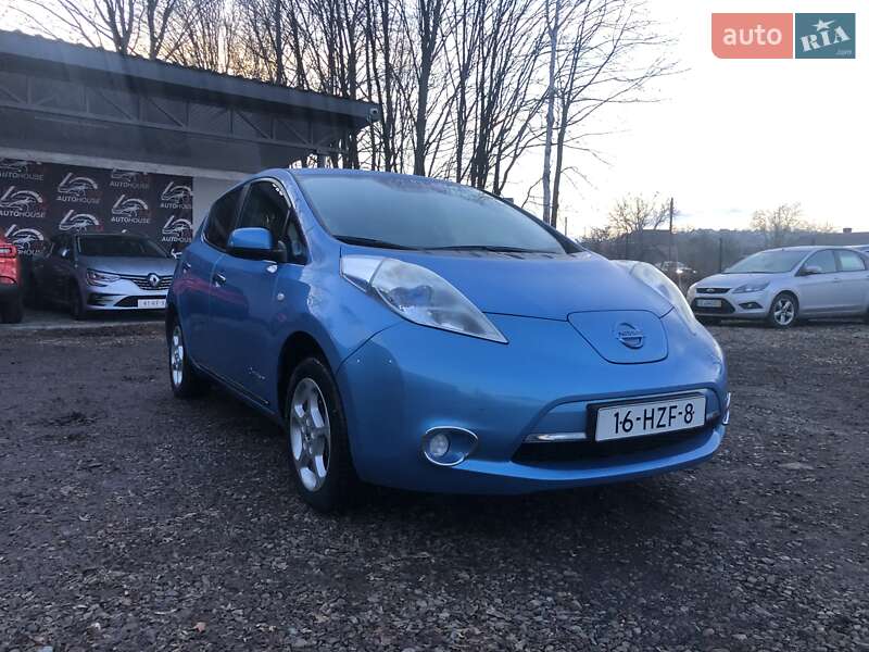 Хетчбек Nissan Leaf 2013 в Івано-Франківську