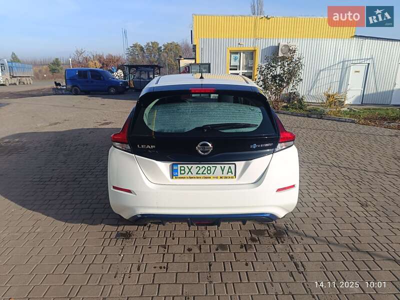 Хэтчбек Nissan Leaf 2019 в Городке фото 4 Хэтчбек Nissan Leaf 2019 в Городке