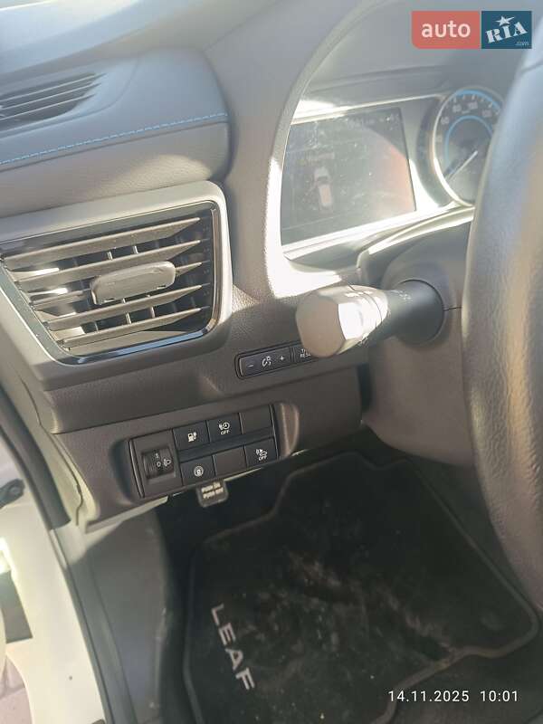 Хэтчбек Nissan Leaf 2019 в Городке фото 12 Хэтчбек Nissan Leaf 2019 в Городке