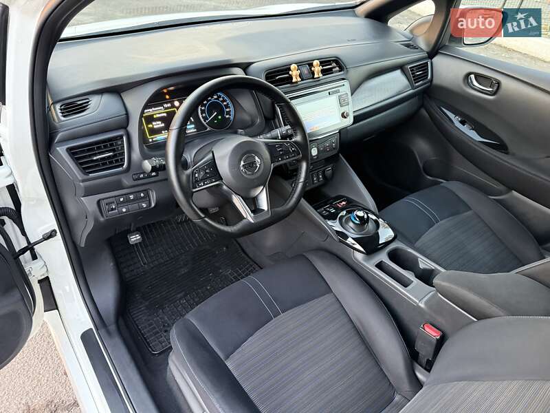 Хэтчбек Nissan Leaf 2019 в Днепре фото 16 Хэтчбек Nissan Leaf 2019 в Днепре