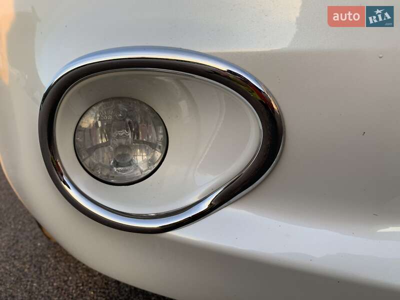 Хэтчбек Nissan Leaf 2014 в Виннице