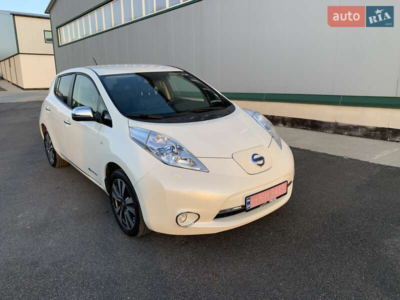 Хэтчбек Nissan Leaf 2014 в Виннице
