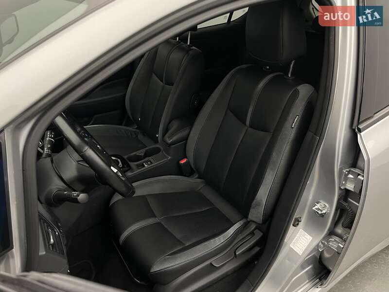 Хэтчбек Nissan Leaf 2018 в Киеве