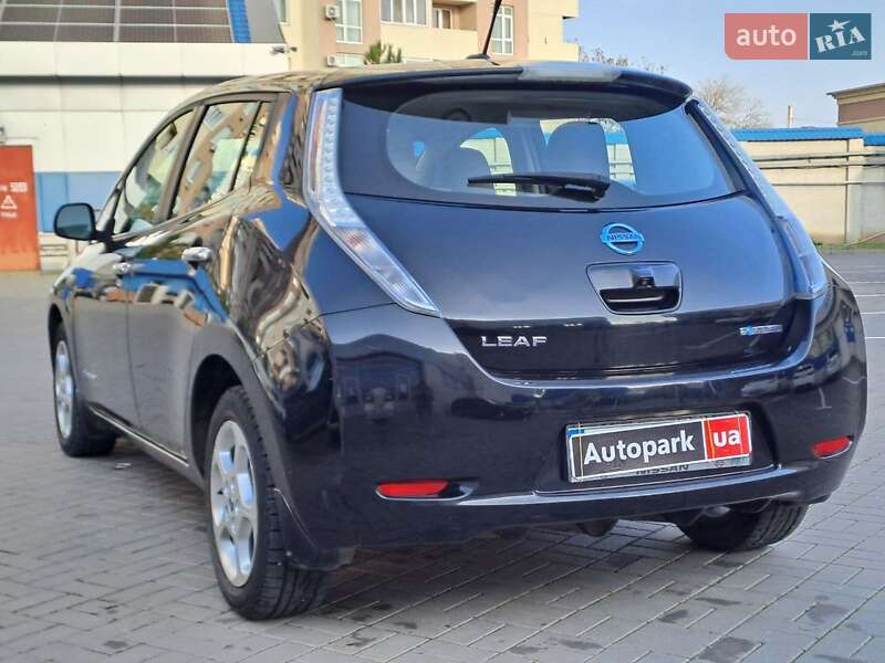 Хэтчбек Nissan Leaf 2011 в Одессе