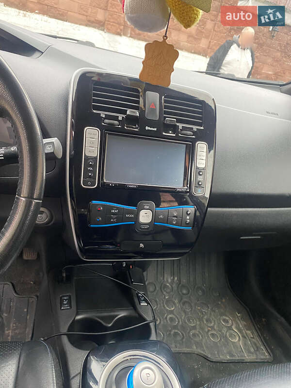 Хетчбек Nissan Leaf 2014 в Рівному