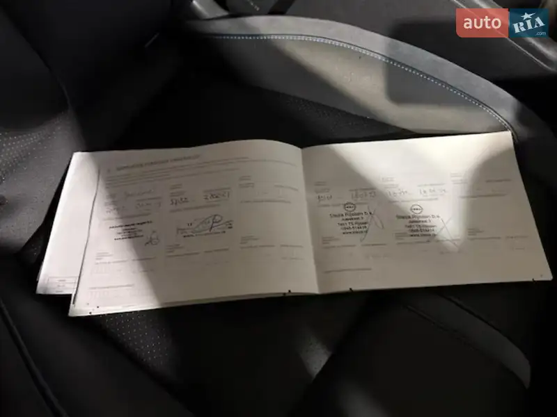 Хэтчбек Nissan Leaf 2018 в Днепре документ