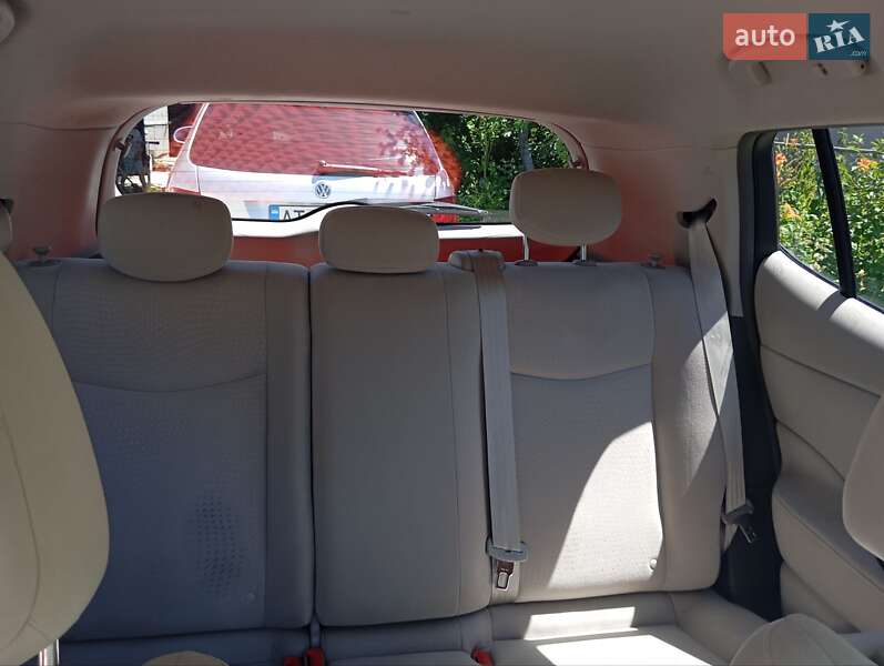 Хэтчбек Nissan Leaf 2012 в Ивано-Франковске