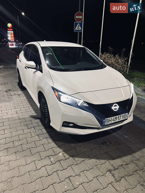 Хэтчбек Nissan Leaf 2024 в Одессе
