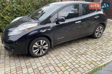 Хэтчбек Nissan Leaf 2015 в Кривом Роге