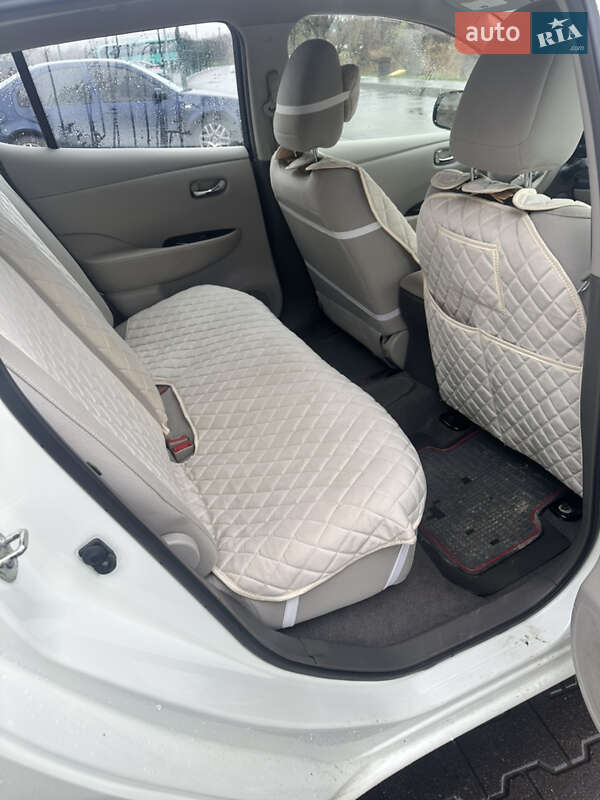 Хэтчбек Nissan Leaf 2012 в Капитановке