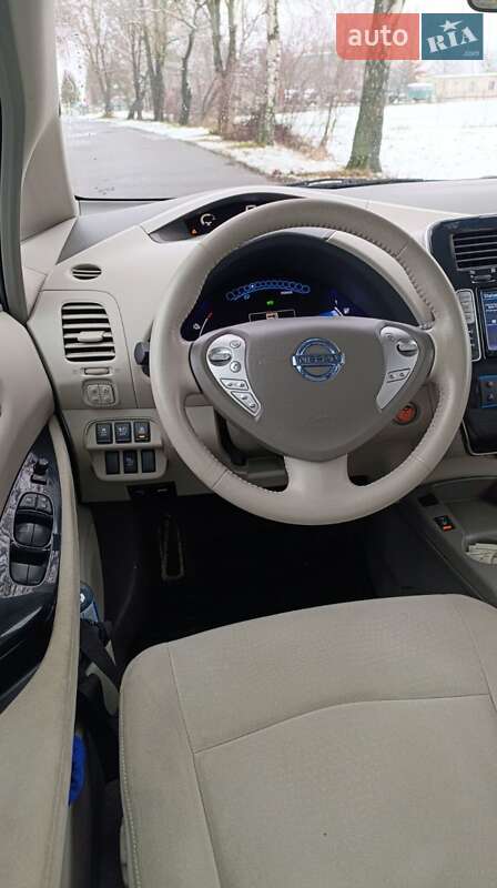 Хэтчбек Nissan Leaf 2012 в Луцке