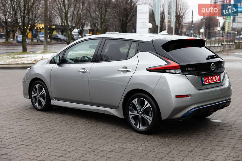 Хэтчбек Nissan Leaf 2022 в Луцке