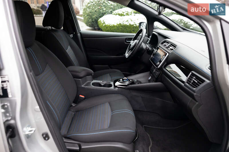 Хэтчбек Nissan Leaf 2022 в Луцке