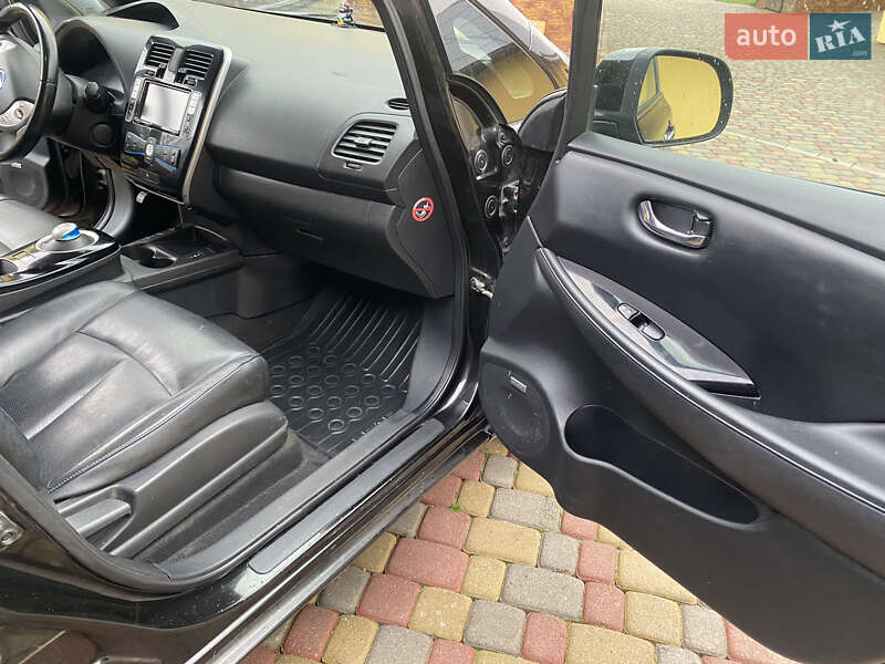 Хетчбек Nissan Leaf 2016 в Тернополі