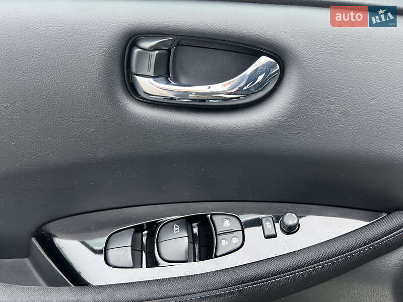 Хетчбек Nissan Leaf 2018 в Харкові