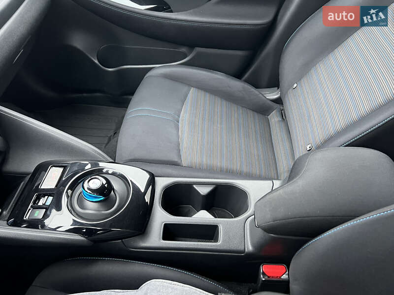 Хетчбек Nissan Leaf 2018 в Харкові