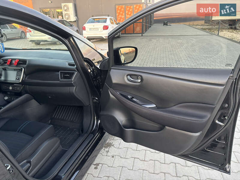 Хэтчбек Nissan Leaf 2018 в Тернополе фото 21 Хэтчбек Nissan Leaf 2018 в Тернополе