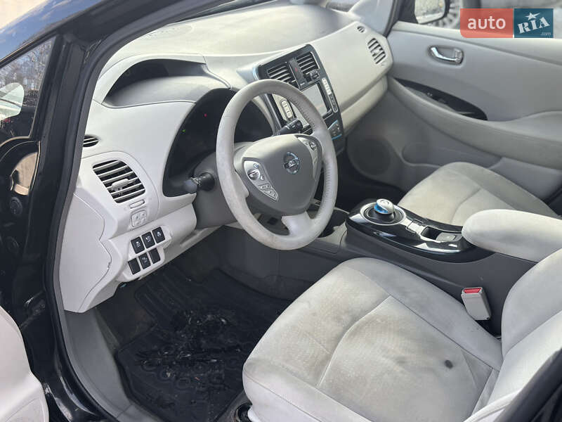 Хетчбек Nissan Leaf 2012 в Володимирі фото 13 Хетчбек Nissan Leaf 2012 в Володимирі