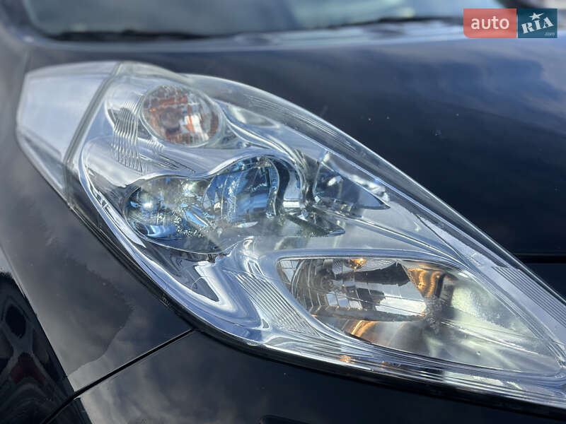 Хетчбек Nissan Leaf 2012 в Володимирі фото 26 Хетчбек Nissan Leaf 2012 в Володимирі