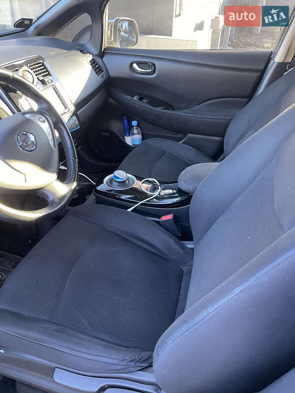 Хэтчбек Nissan Leaf 2015 в Тернополе фото 18 Хэтчбек Nissan Leaf 2015 в Тернополе