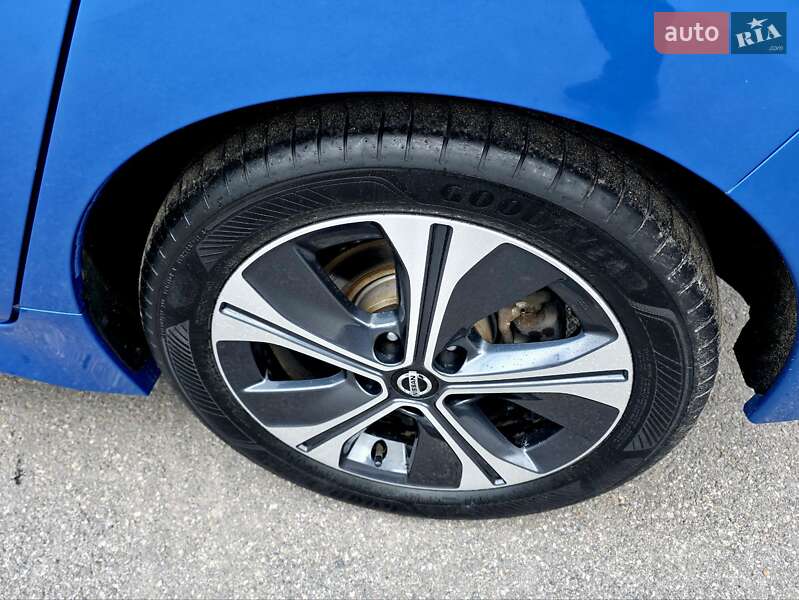 Хэтчбек Nissan Leaf 2021 в Виннице