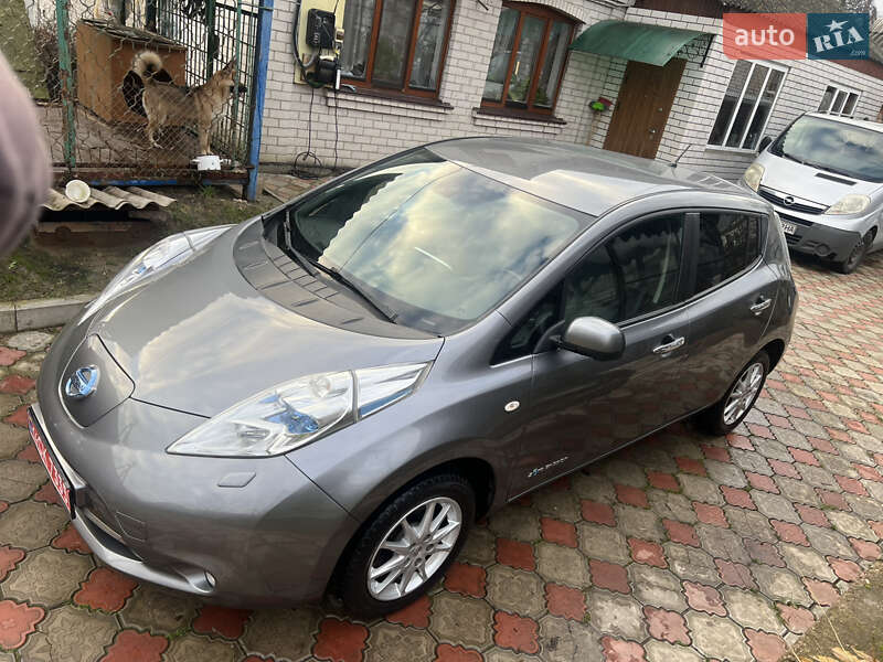 Хэтчбек Nissan Leaf 2014 в Житомире