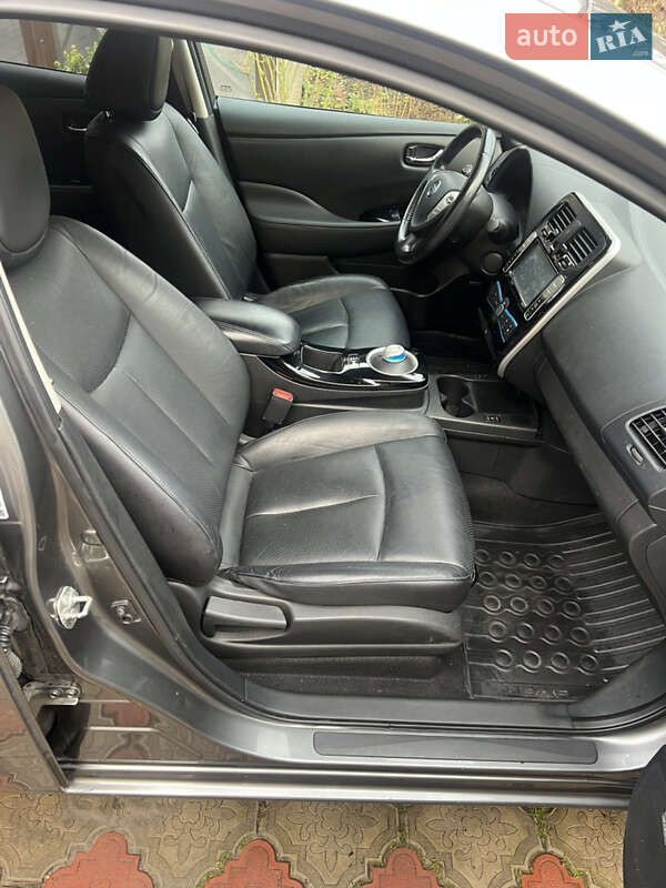 Хэтчбек Nissan Leaf 2014 в Житомире