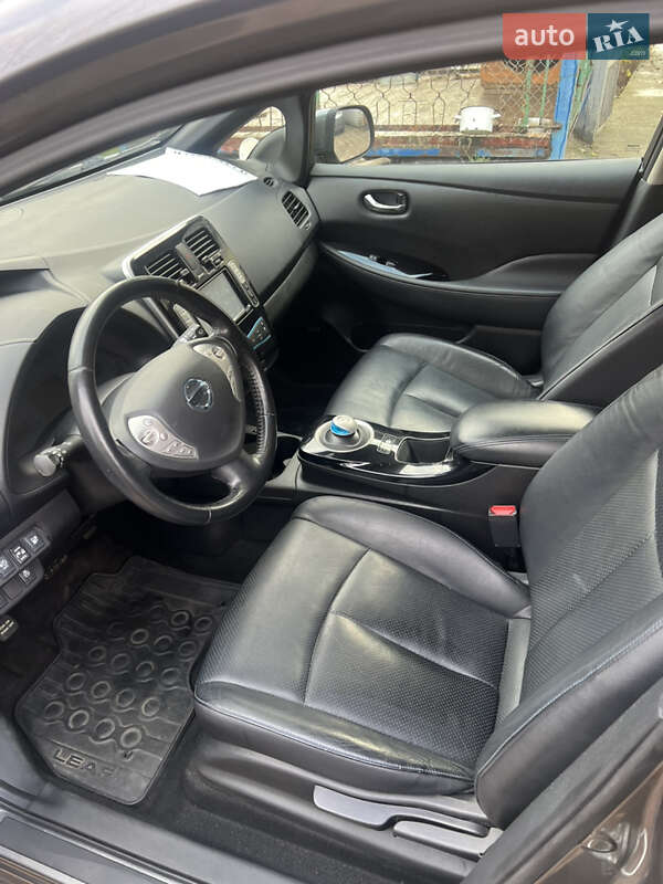 Хэтчбек Nissan Leaf 2014 в Житомире