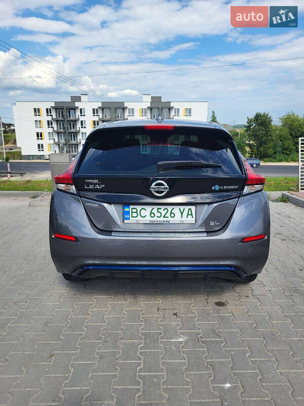 Хэтчбек Nissan Leaf 2018 в Львове