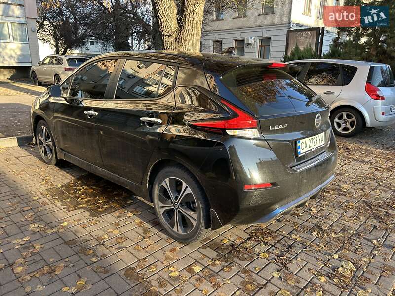 Хетчбек Nissan Leaf 2020 в Києві фото 5 Хетчбек Nissan Leaf 2020 в Києві
