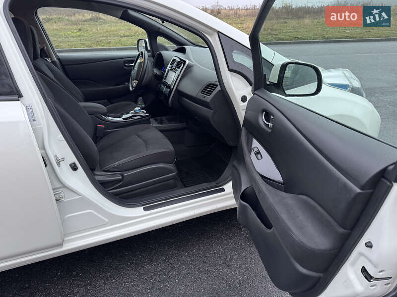 Хэтчбек Nissan Leaf 2015 в Виннице фото 20 Хэтчбек Nissan Leaf 2015 в Виннице