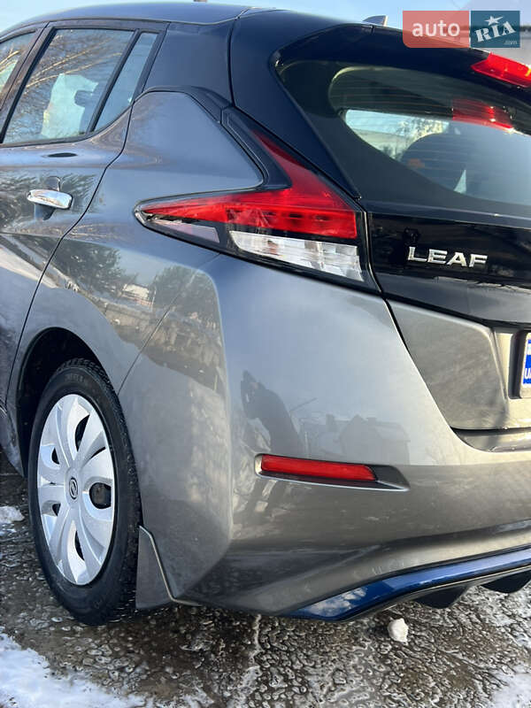 Хетчбек Nissan Leaf 2019 в Городку