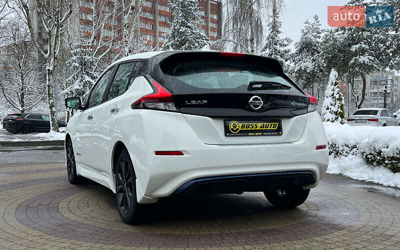 Хэтчбек Nissan Leaf 2019 в Львове