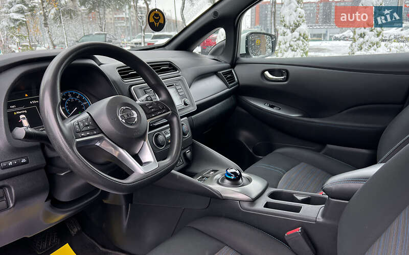 Хэтчбек Nissan Leaf 2019 в Львове