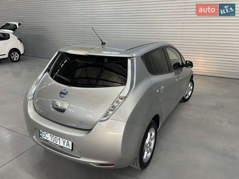 Хэтчбек Nissan Leaf 2013 в Стрые