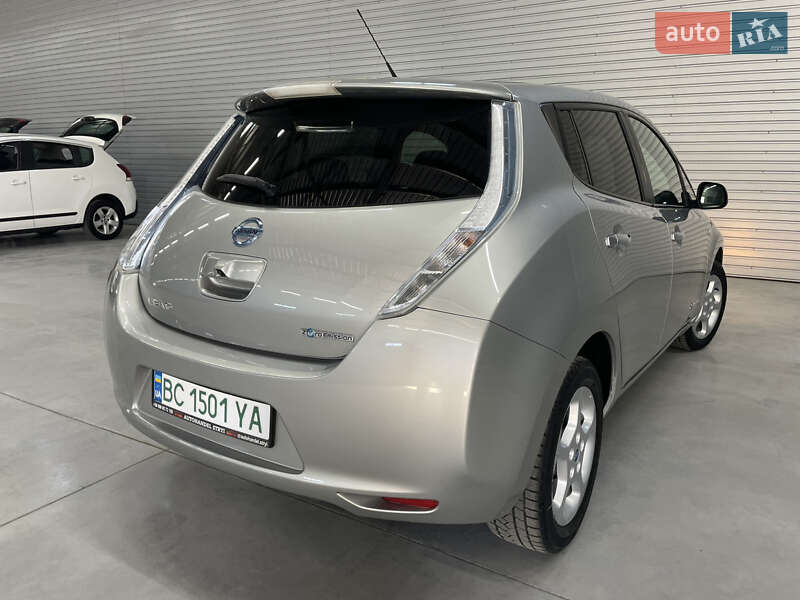 Хэтчбек Nissan Leaf 2013 в Стрые