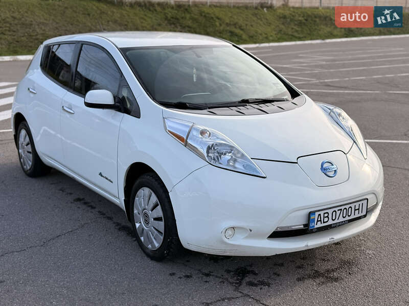 Хетчбек Nissan Leaf 2015 в Вінниці