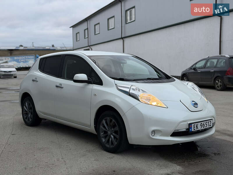 Хэтчбек Nissan Leaf 2015 в Виннице
