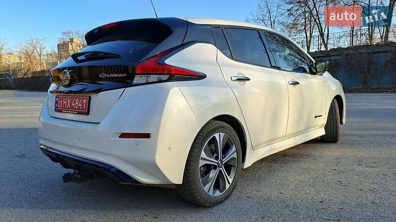 Хетчбек Nissan Leaf 2018 в Дніпрі фото 5 Хетчбек Nissan Leaf 2018 в Дніпрі