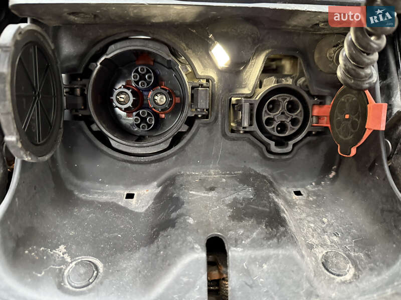 Хэтчбек Nissan Leaf 2016 в Умани фото 43 Хэтчбек Nissan Leaf 2016 в Умани